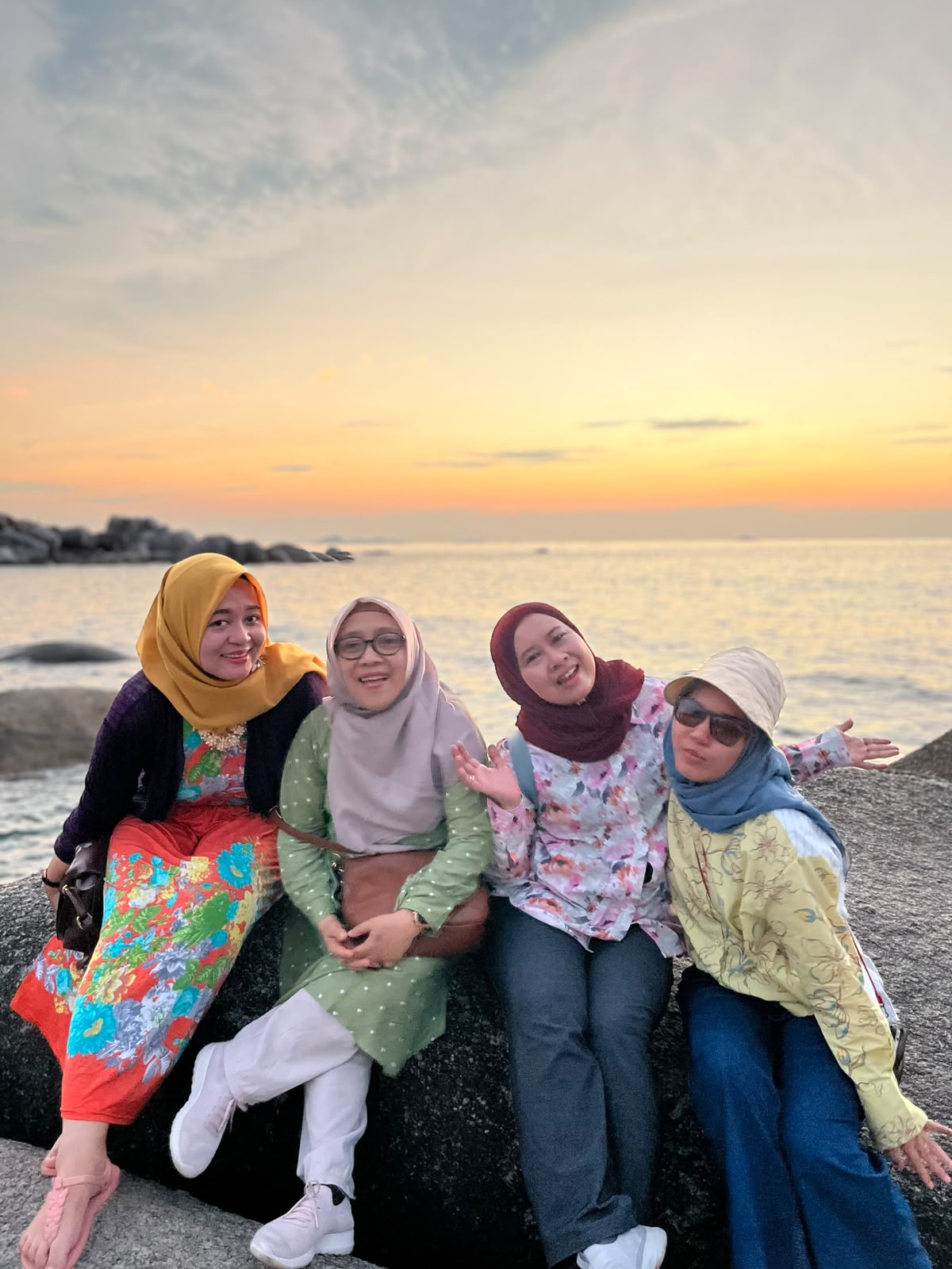 PAKET LIBURAN BELITUNG 3D2N NON HOTEL